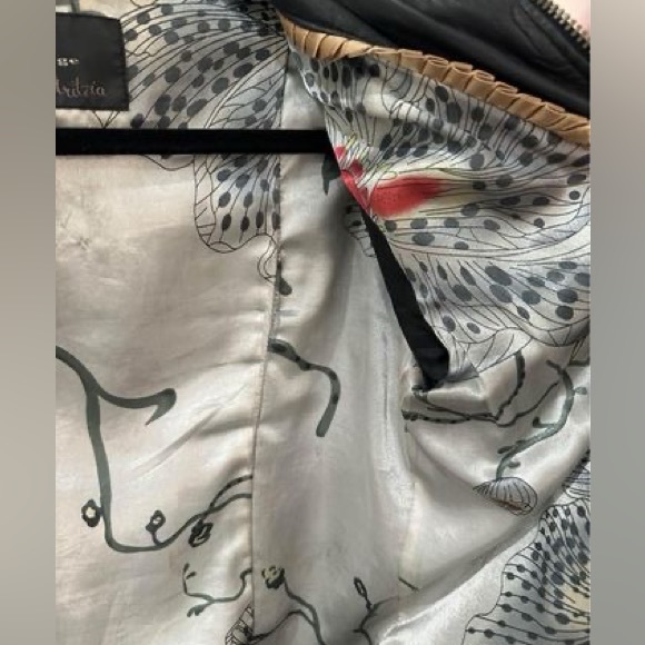 Mackage x Aritzia leather jacket size - xsmall - Picture 6 of 6